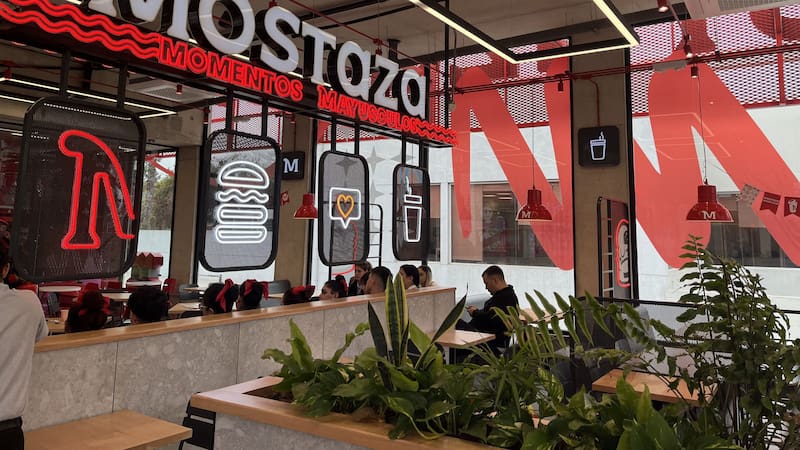 Franquiciados le ganan juicio a Mostaza por incumplimiento de contrato: las razones