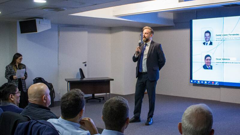 Julián Obaid, presidente de la JST en el cierre del seminario.