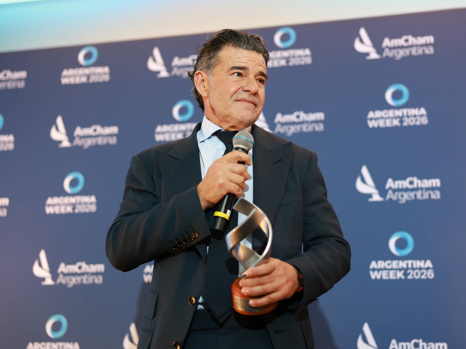 Galuccio fue distinguido por AmCham como el Empresario Argentino del Año