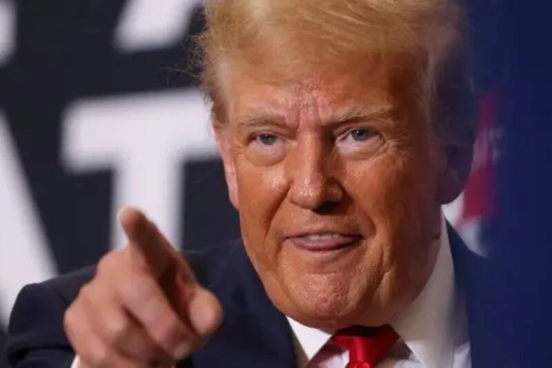 Trump lanzó una nueva propuesta que busca la renuncia de miles de empleados federales. Fuente: archivo.