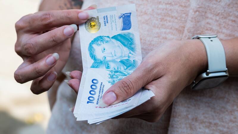 El Gobierno habilitó a once bancos privados para gestionar cuentas sueldo de trabajadores estatales (Fuente: Archivo).