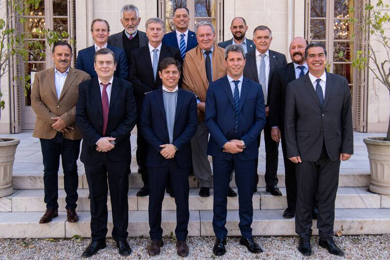 Reunión de gobernadores del Frente de Todos en La Plata con Axel Kicillof como anfitrión