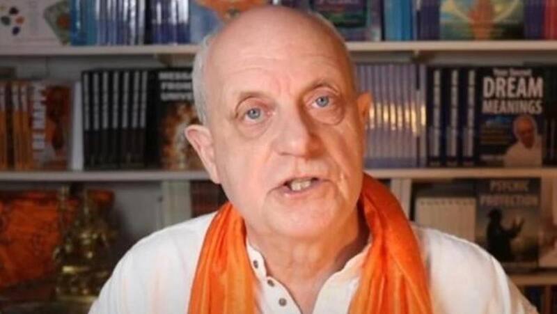 Craig Hamilton-Parker es conocido como el nuevo Nostradamus y dijo cuándo será la Tercera Guerra Mundial.