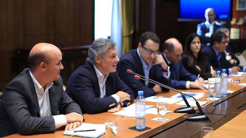 Cabrera y Cuccioli ofrecieron una conferencia de prensa