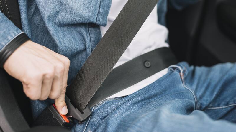 La DGT recordó la importancia del uso de los cinturones de seguridad.