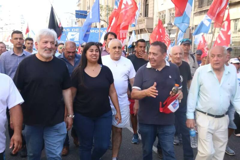 Claudio Ferreño y Luis D Elía marcharon por Cristina Kirchner el día de la condena en la causa Vialidad