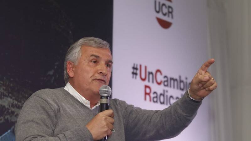 Gerardo Morales convocó a la tropa para analizar la situación del país.