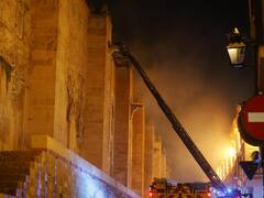 Así quedó la mezquita de Córdoba luego del incendio y el derrumbe: los mensajes del Presidente y la oposición