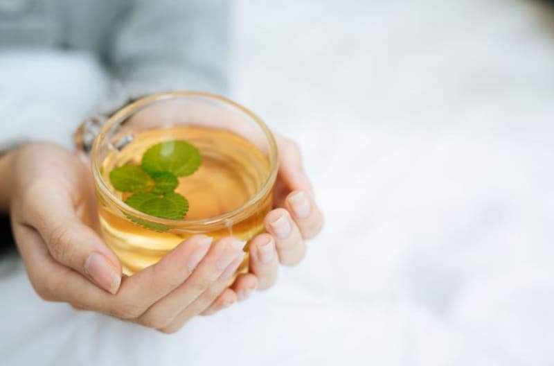 Estas son las 7 bebidas que te ayudarán a REDUCIR y comenzar a PERDER PESO ya.