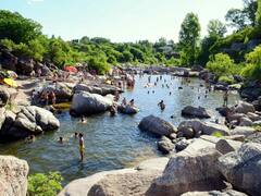 El turismo cayó más en la Argentina que en el mundo y la región