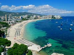 El destino turístico que fue calificado como "la capital de las infidelidades": está a solo 25 minutos de Palma de Mallorca