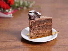 Pastel de chocolate con relleno de trufa: cómo preparar el exquisito postre para sorprender a todos tus amigos