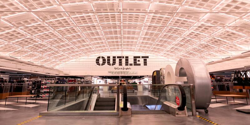 Aún quedan outlets de El Corte Inglés en Barcelona (Fuente: Shutterstock)