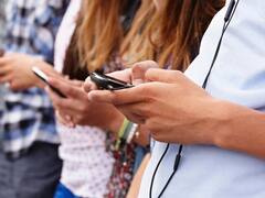 El Gobierno lanzará un plan canje de celulares para facilitar el acceso al 4G