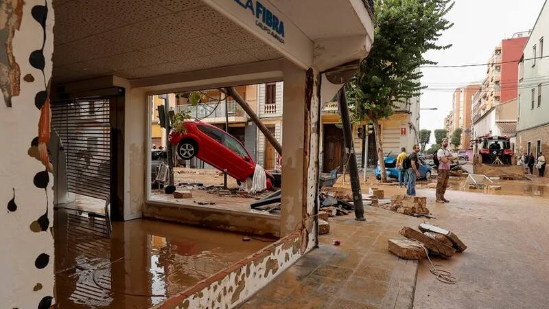 ¿Me pueden despedir por no ir a trabajar por la DANA? Esto es lo que puede hacer tu jefe, según la ley.