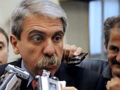 El oficialismo asegura que el Prefecto detenido tiene un estrecho vínculo con la familia de Massa