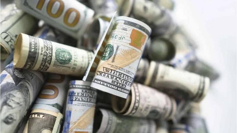 El dólar blue marca una brecha de más de 80% respecto al oficial mayorista.