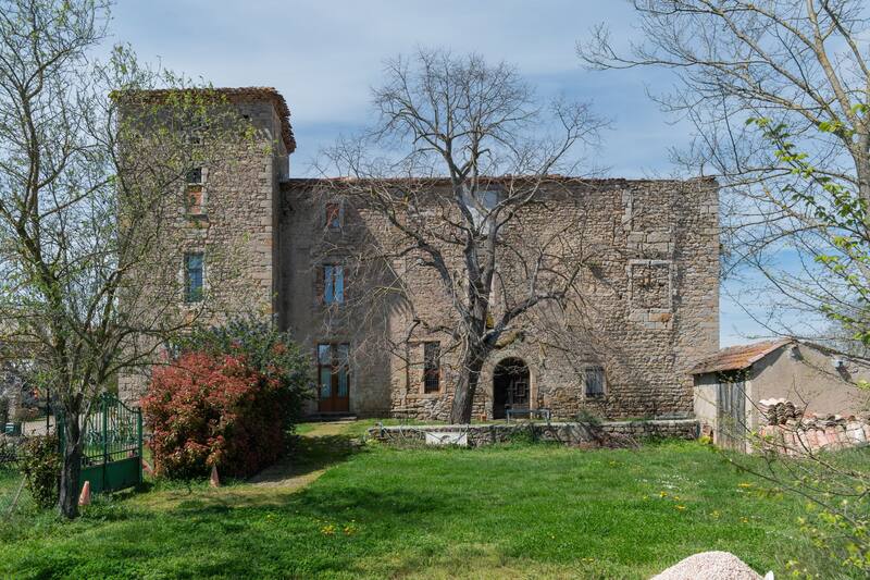 Escapadas: los restos del castillo es uno de los atractivos de Rennes-le-Château. (Foto: Wikimedia).
