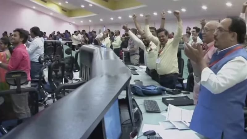 Festejos en el centro espacial de India.