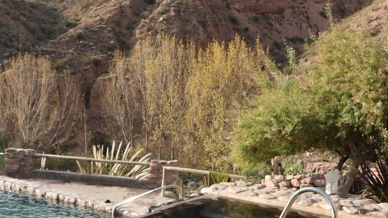 Las termas son ideales para relajarse y conectar con la naturaleza.