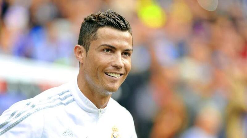 El ejercicio físico, las terapias de frío y en buen descanso, son entre otros factores las claves para la diferencia entre la edad biológica y la cronológica de Cristiano Ronaldo. Foto: Archivo El Cronista de México.