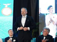 Los nuevos vínculos de la Argentina con el país utópico de los libertarios: qué le prometieron a Milei