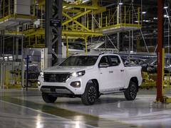 Stellantis empieza a producir la pickup Titano en Córdoba con foco en la exportación