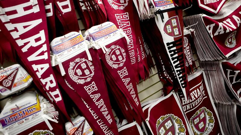 Con estos cursos gratis puedes estudiar en Harvard.