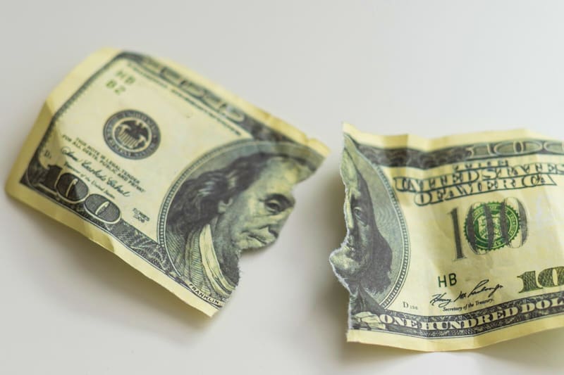 Rusia e India aceleraron su transición hacia el uso de monedas nacionales para sus transacciones bilaterales, según confirmó el embajador ruso en Nueva Delhi, Denis Alipov. Foto: Archivo.