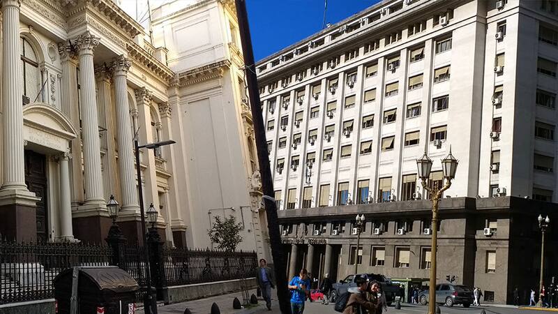 Sedes del Banco Central y el Ministerio de Hacienda