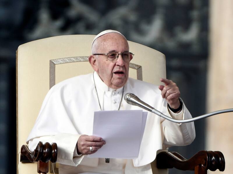 El papa Francisco meses atrás, cuando no precisaba silla de ruedas - BLOOMBERG