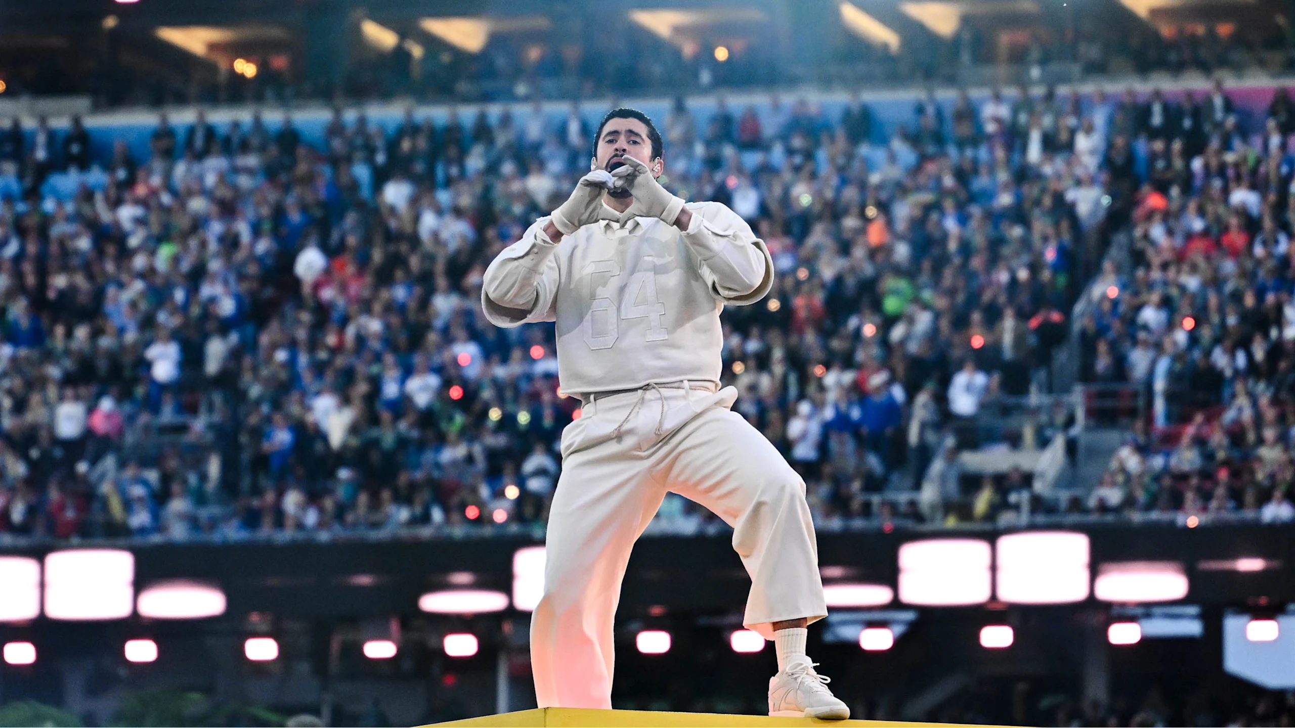 Quién es el argentino detrás de la “Casita” de Bad Bunny en el Super Bowl