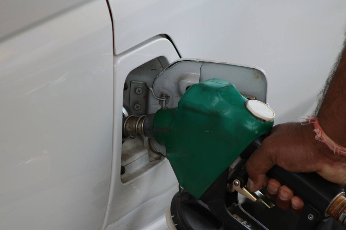 Ecuador se prepara para otro aumento en el precio de la gasolina Extra