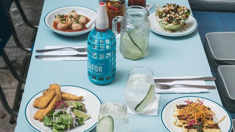 El bar, que fue inaugurado hace 4 años, homenajea al sifón de soda.