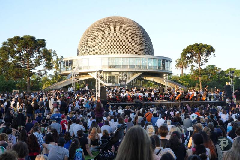 El Planetario "exolotó"