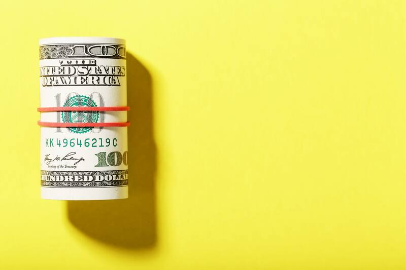 El dólar oficial y el dólar turista finalizaron sin cambios la última jornada hábil de la semana.