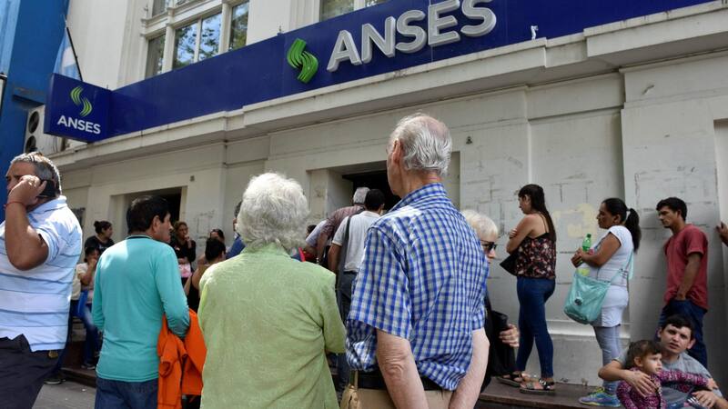 Jubilados ANSES: los cuatro beneficios disponibles para febrero