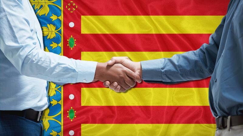 El PSOE asegura que Vox gobierna en la Comunidad Valenciana tras el acuerdo con Mazón.