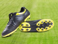 Día del Padre: botines de fútbol, el regalo imposible por el cepo y precios hasta $ 70.000