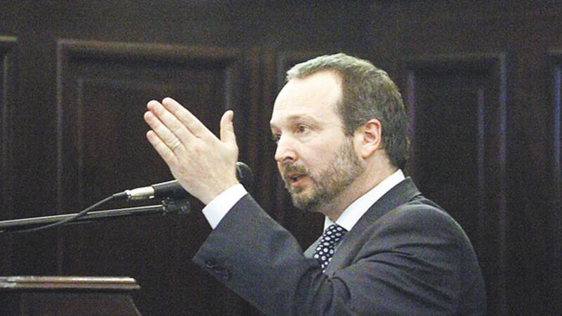 En la AFSCA, Sabbatella dijo que "una parte del Poder Judicial se arrodilla"