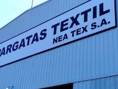 Una ex planta de Alpargatas se suma a la ola de suspensiones en la industria textil