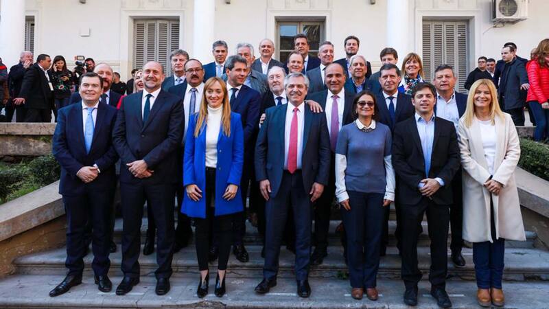 Los gobernadores recibirían menos transferencias directas para sus provincias.