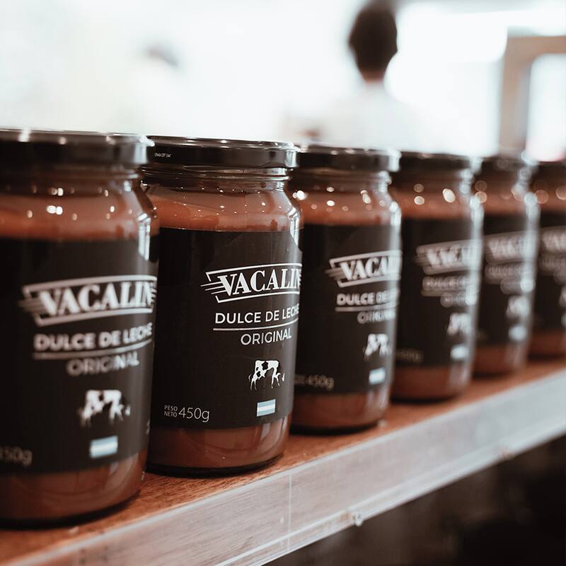 El dulce de leche es el corazón de su negocio industrial, pero concentra solo un 10% de las ventas en tienda.