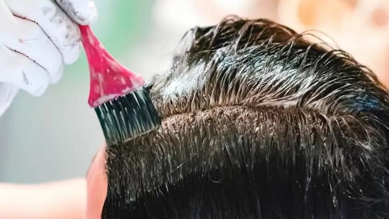 El tinte natural que devuelve el color, aporta juventud y actúa en cuestión de minutos.