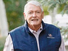 John Malone, el pionero de la TV por cable, no le teme a la crisis del sector