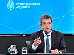 Sergio Massa formalizó el pedido para que la UBA audite el canje de bonos y sumó a la AGN: qué dice cada nota