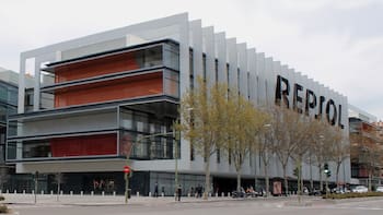 Repsol presentó su “trading statement” y no convence al mercado: castigan a la acción con una caída superior al 6%