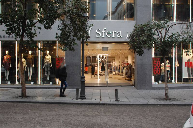 Este es el centro de El Corte Inglés que ha cerrado, en la calle Fuencarral, 56 (Foto: callefuencarral.net)