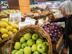 La inflación de febrero fue de 2,4% y acumula un 66,9% en los últimos 12 meses