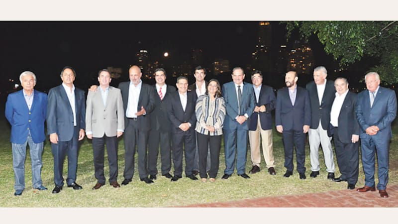 Con Jorge Capitanich y Carlos Zannini, los gobernadores justicialistas se reunieron anoche en Palermo